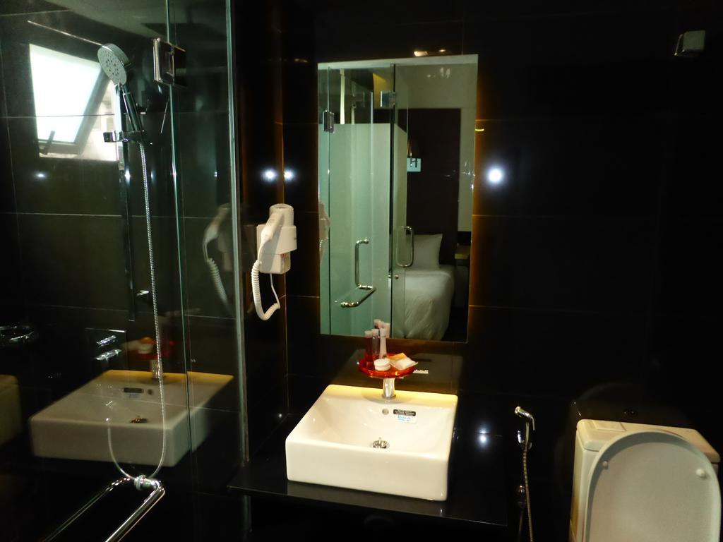 เมลาเง โฮเต็ล บูกิต บินตัง Hotel กัวลาลัมเปอร์ ภายนอก รูปภาพ