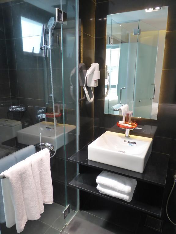 เมลาเง โฮเต็ล บูกิต บินตัง Hotel กัวลาลัมเปอร์ ภายนอก รูปภาพ